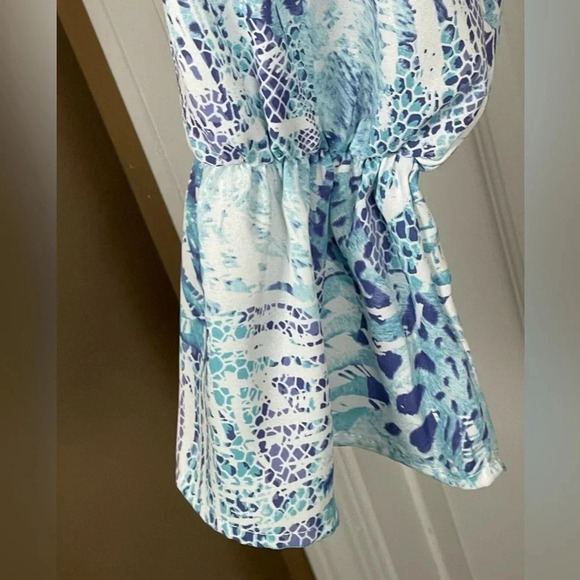 BLUE BLUSH BOUTIQUE CROP TOP SIZE MEDIUM NWT - Picture 5 of 7